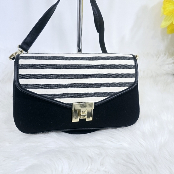 Tommy Hilfiger black and white crossbody - Picture 4 of 10